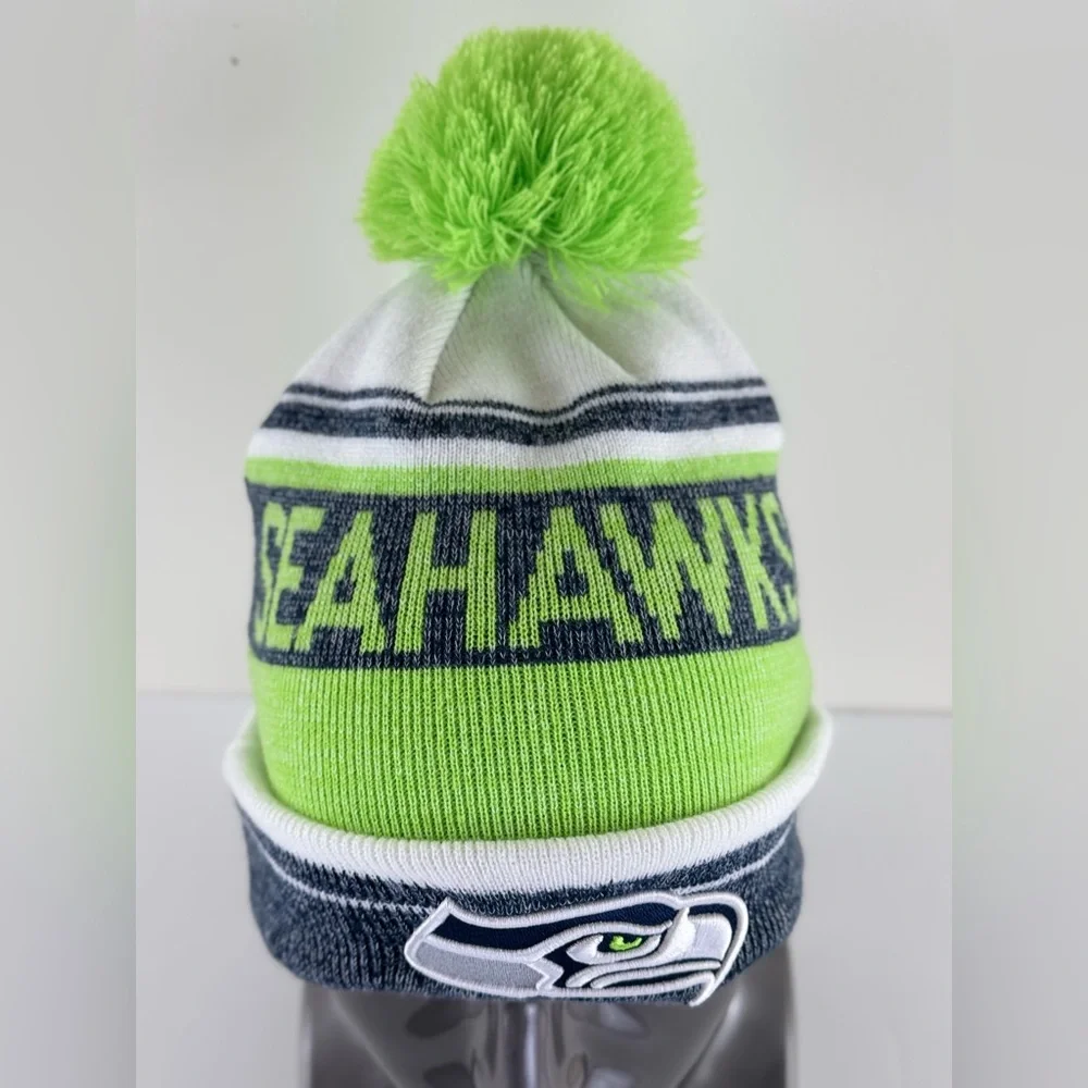 New Era NFL Seattle Seahawks striped Logo, Cuffed Beanie Skull Cap (Unisex)